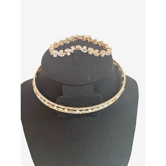 Unbranded Jewelry - Anne Klein Rose Gold Rhinestone Choker and Bracelet set